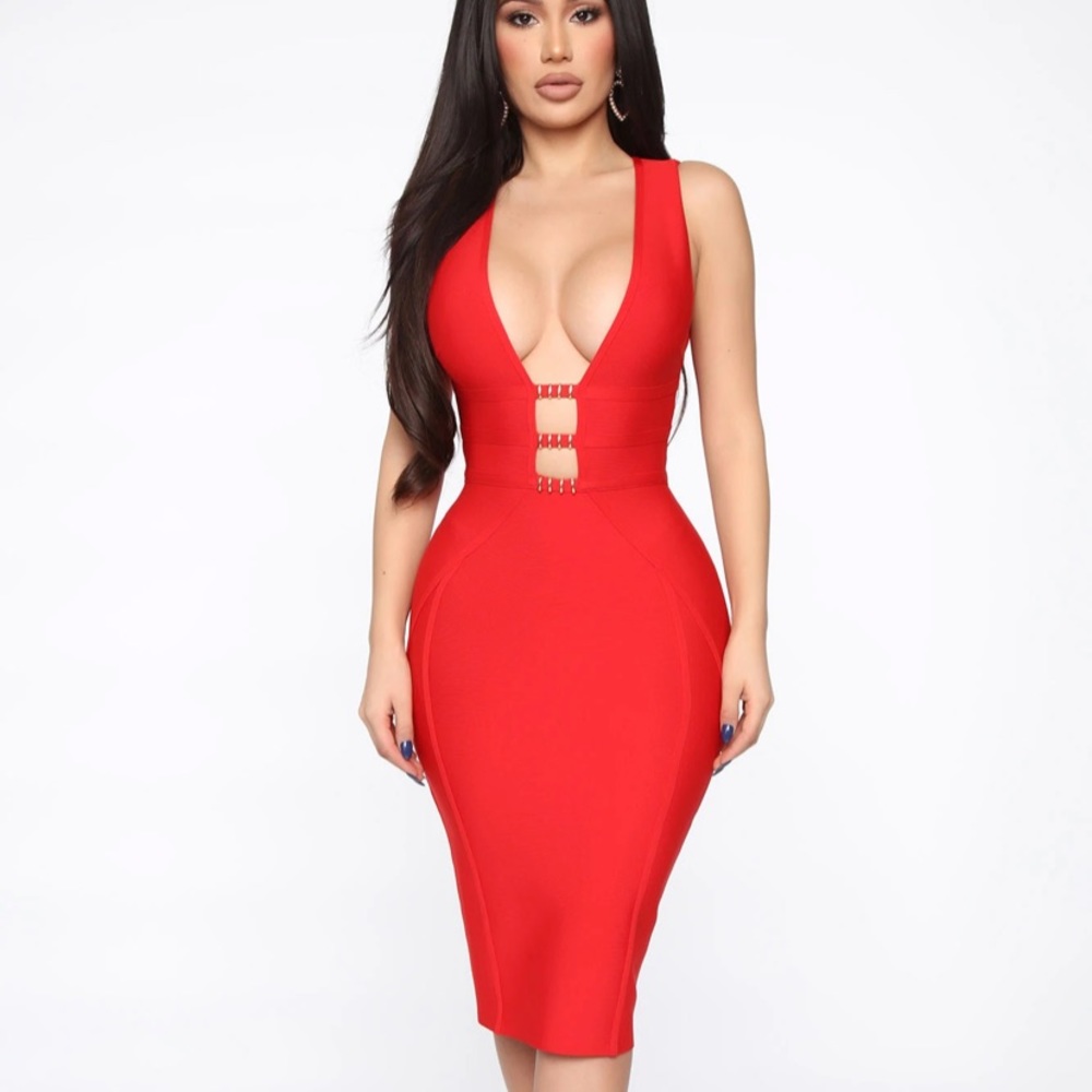 Sexy Red plunge bandage dress w Gold detail